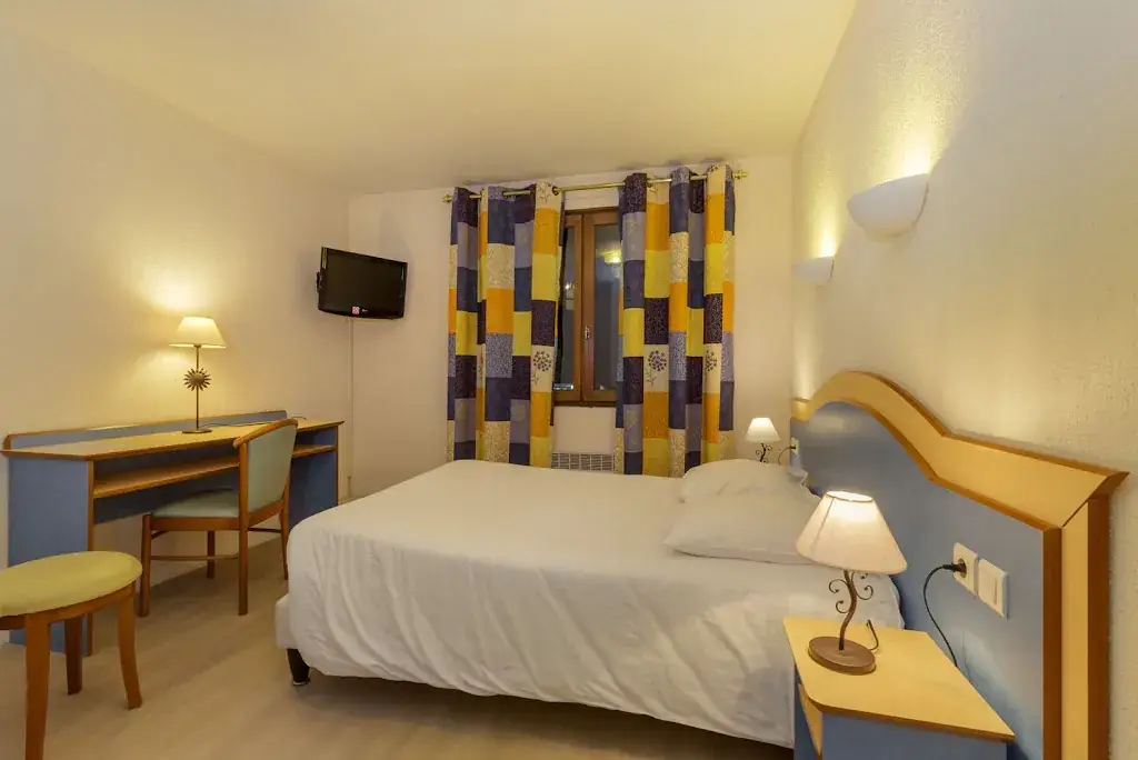 Hôtel Restaurant La Redoute Les Rousses Jura_Rousses_slider_image_2