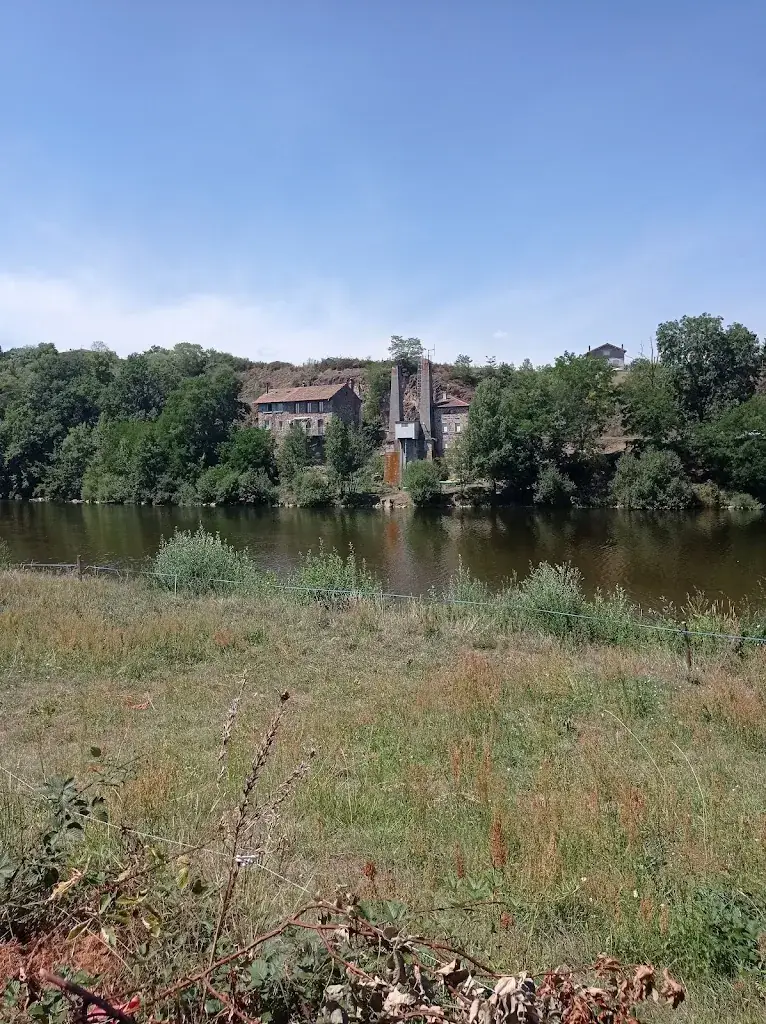 Restaurant LA CAMARGUE_Bas-en-Basset_slider_image_3