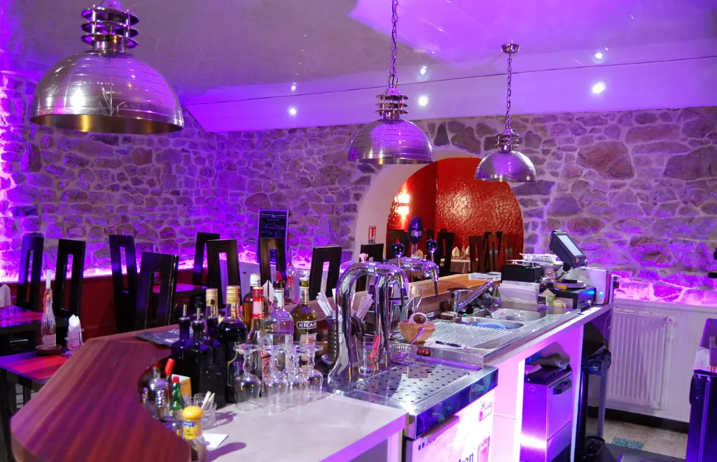 Ristorante Des Deux Comperes restaurant in Marmagne