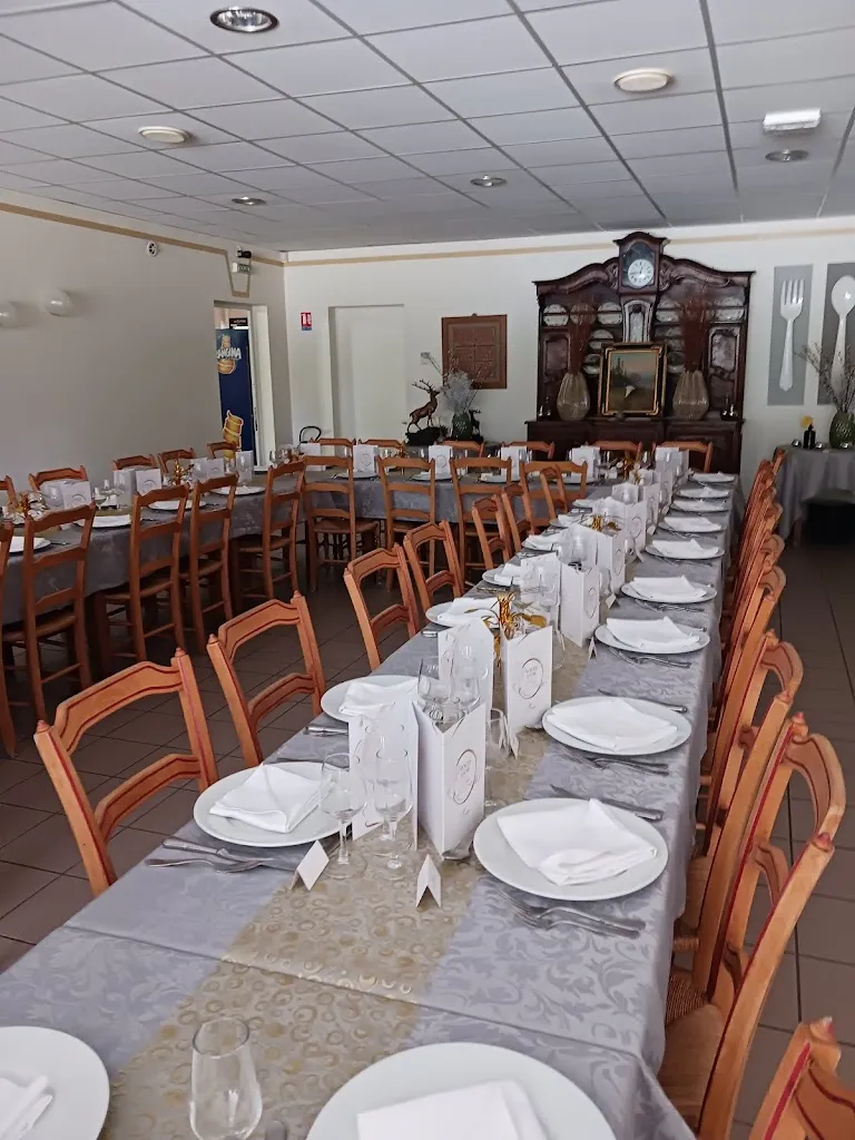 Éric Jacquard TRAITEUR restaurant in Mervans