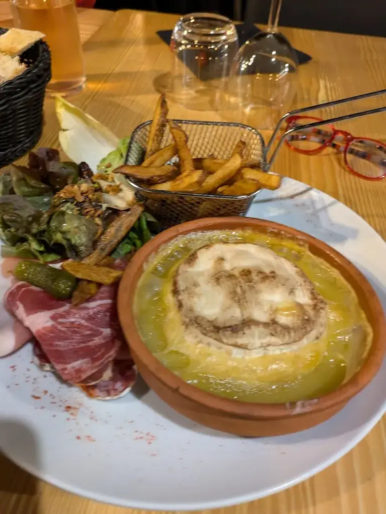 Menü_VILLA GARDEN_Bas-en-Basset_Bild_8