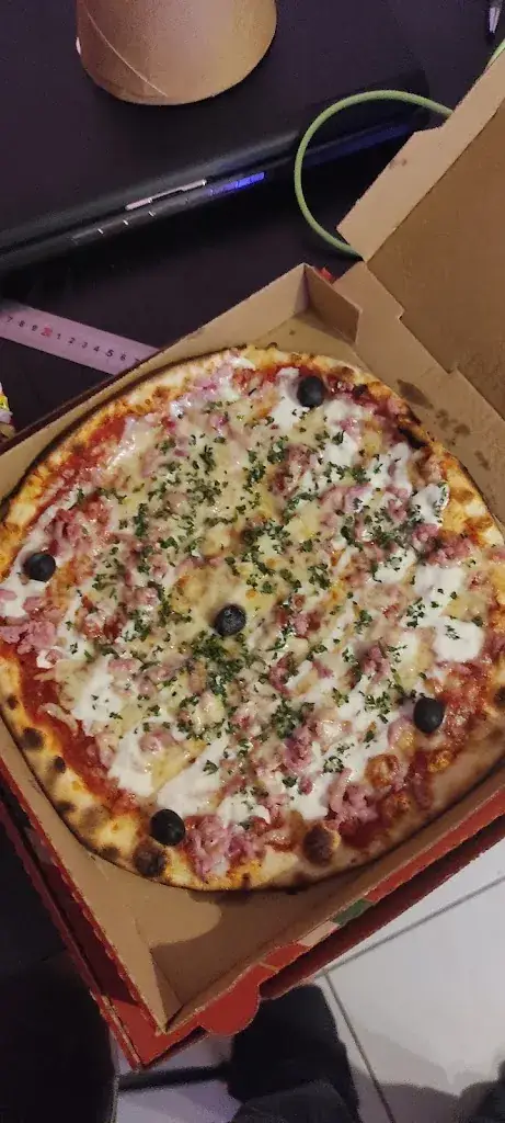 John Ric_Mirebel Pizz'_Mirebeau-sur-Bèze_review