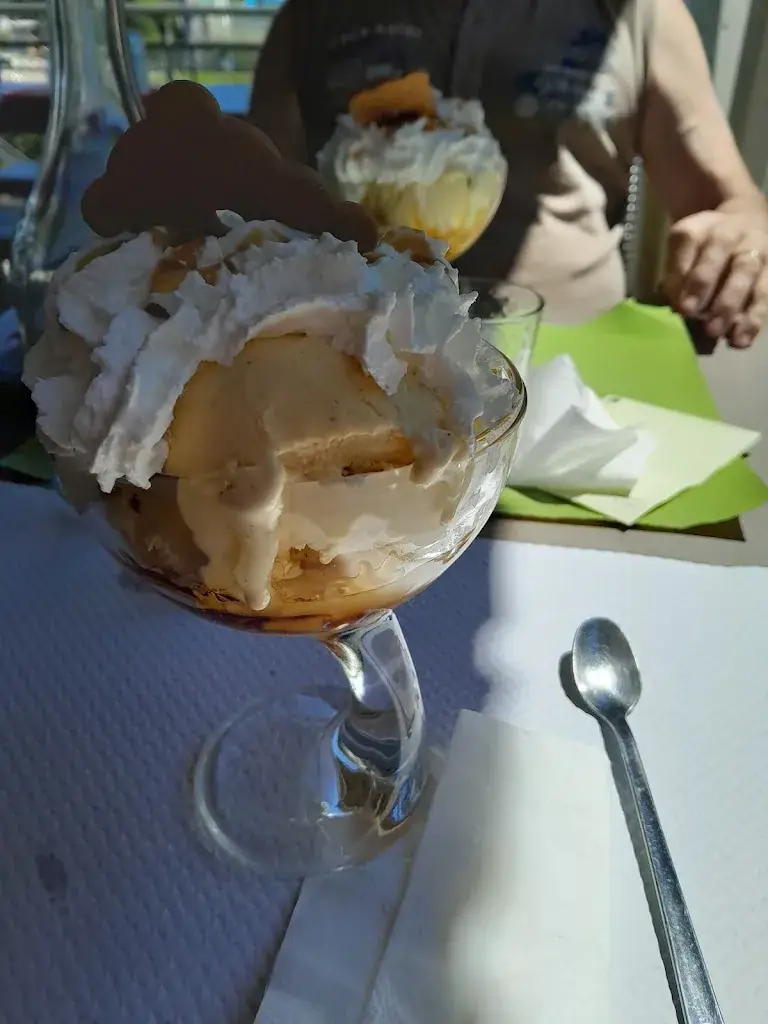 nolane boubouille_SNACK DU CAMPING EN ETE_Matour_review