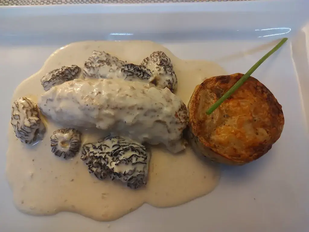 Uwe Lorenz_Le Saint-Cyr_Montmelard_review