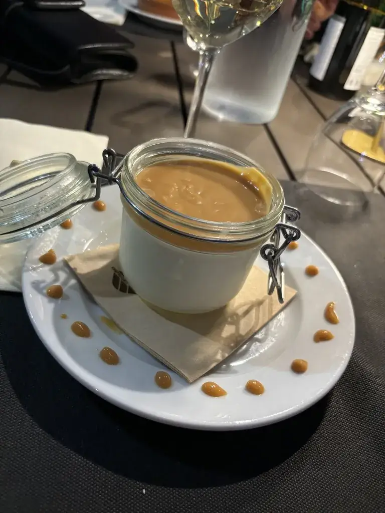 Cynthia Joseph dit chiron_GIOIA - Restaurant & Événementiel -_Alixan_Bewertung