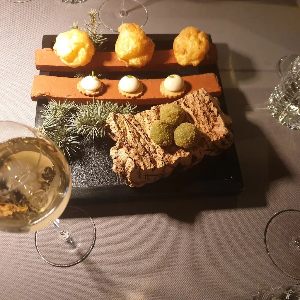 Menu_Domaine de Rymska & Spa - Relais & Châteaux_Saint-Jean-de-Trézy_imagen_5