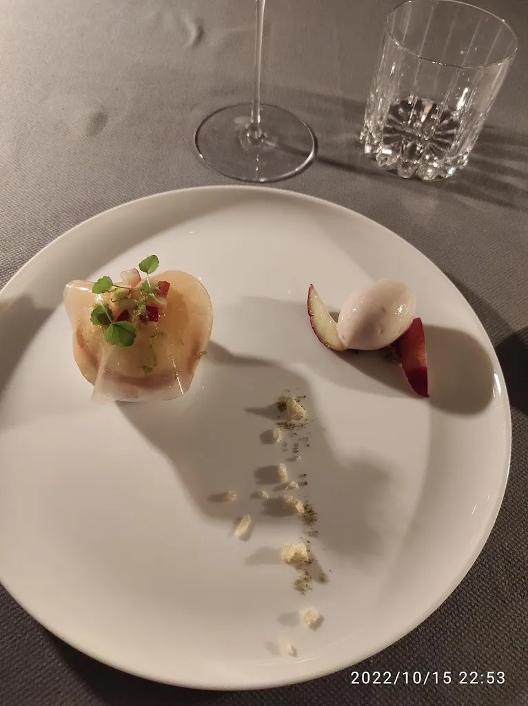 Menu_Domaine de Rymska & Spa - Relais & Châteaux_Saint-Jean-de-Trézy_imagen_8