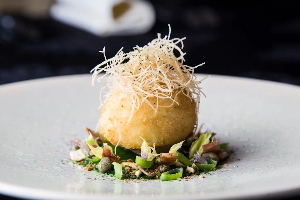 Domaine de Rymska & Spa - Relais & Châteaux_Saint-Jean-de-Trézy_slider_image_3