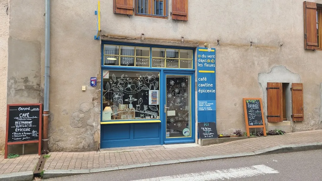vero bouet_Du vent dans les fleurs (café-restaurant-épicerie)_Montcenis_recensione