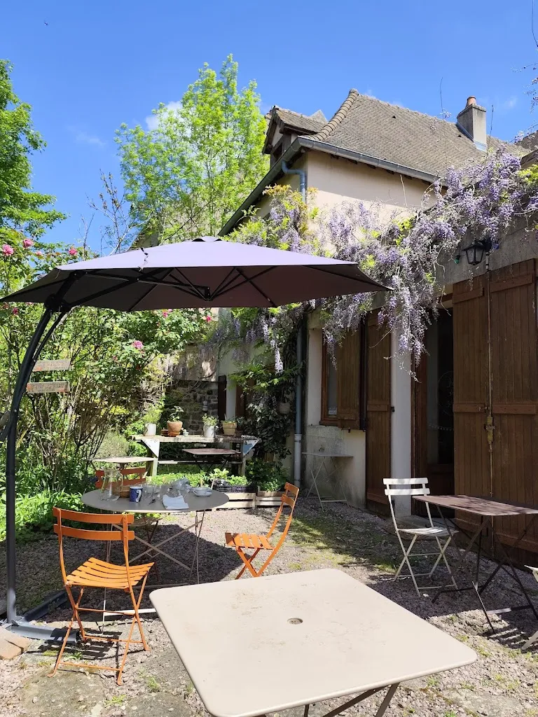 Luc Pitoizet_Du vent dans les fleurs (café-restaurant-épicerie)_Montcenis_recensione