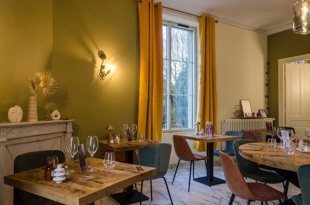 Restaurant "Le Château Grévy" Restaurant in Mont-sous-Vaudrey