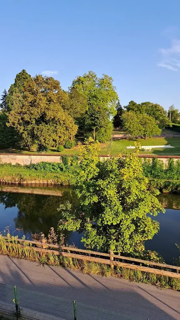 Jc Frejya_Hôtel - Restaurant Konine_Montceau-les-Mines_review