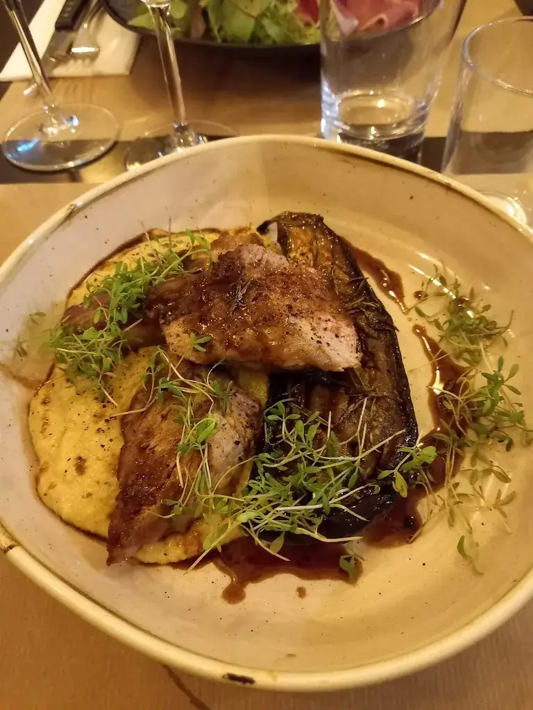 La Table De Fred_Montferrand_slider_image_3