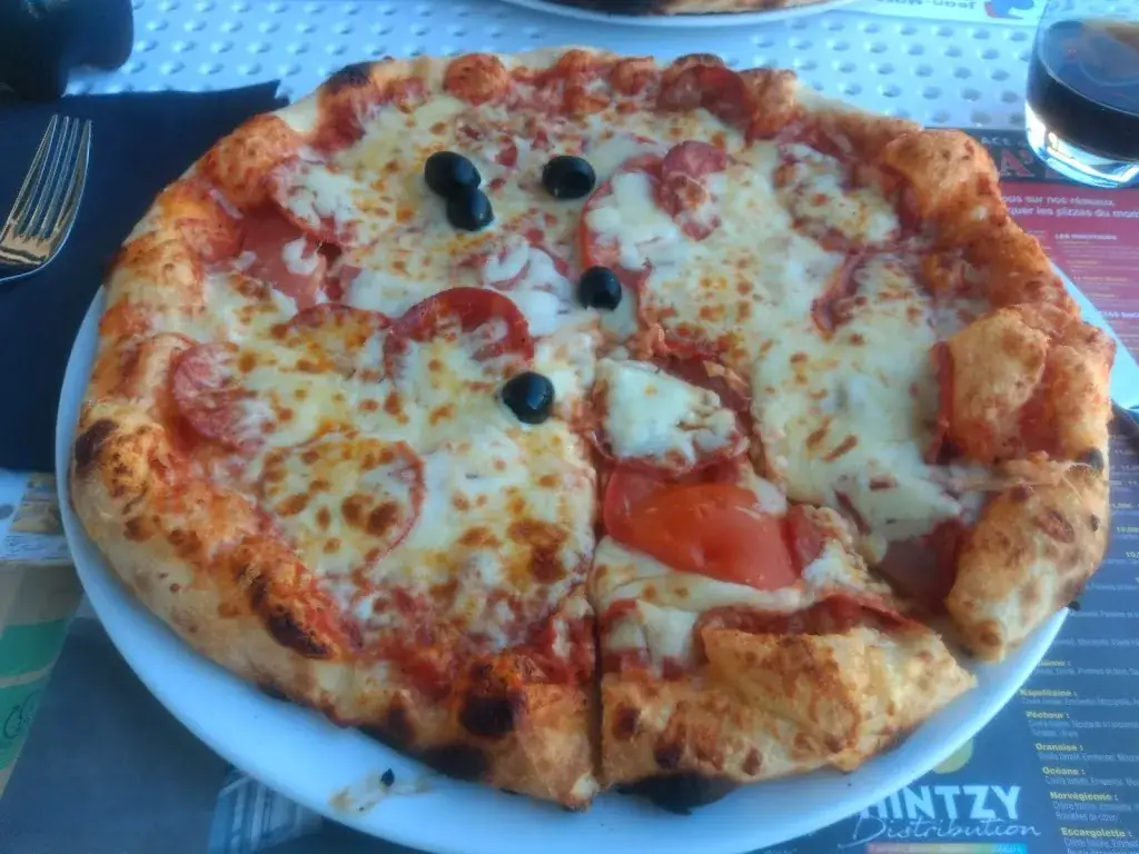 Menu_Pizza Kris_Montmorot_image_7