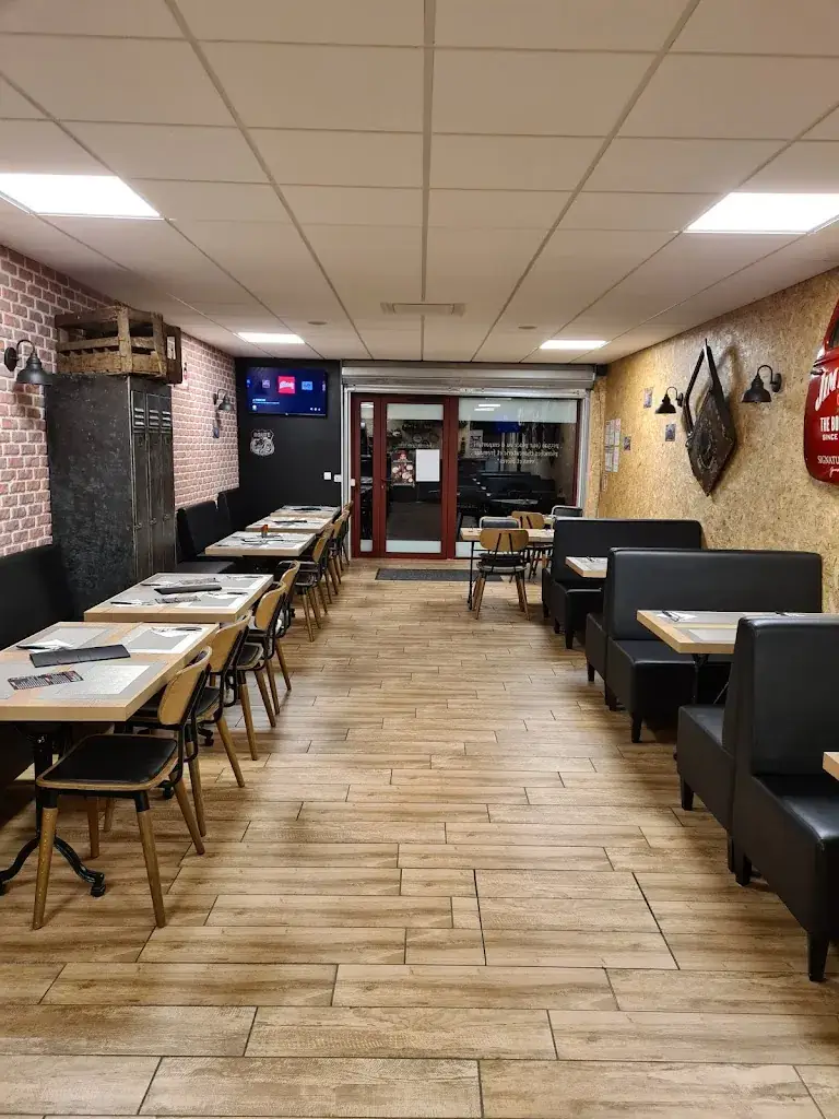 La taverne du chevelu_Lure_slider_image_2