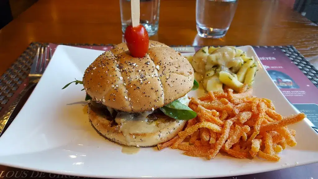 La Fourchette Luronne_Lure_slider_image_2