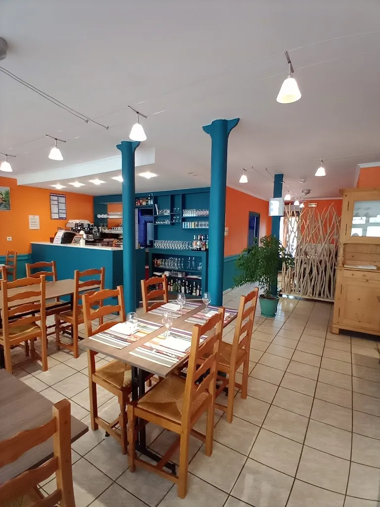 Chez Gustave_Lure_slider_image_1