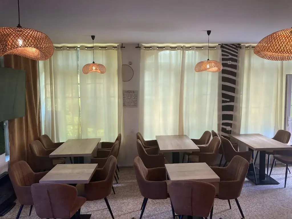 Le Bacardy_Lure_slider_image_3