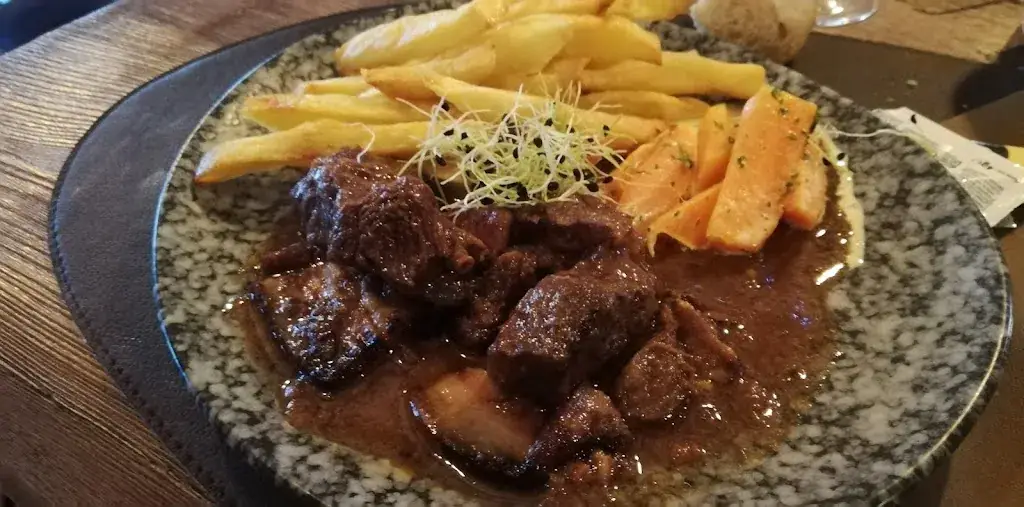 Le Beer_Lure_slider_image_2