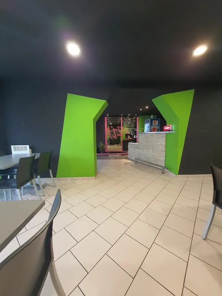 Le Pizz'Burg_Lure_slider_image_2