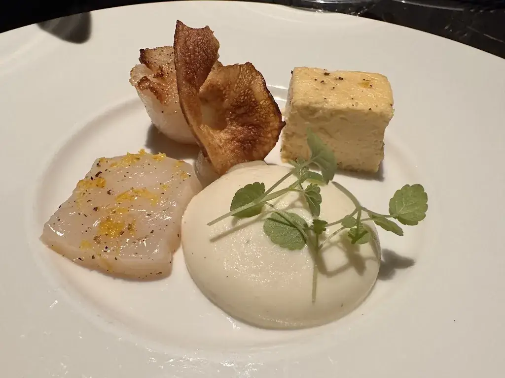 Yossi L_Restaurant @ HOTEL LE GLOBE_Meursault_review