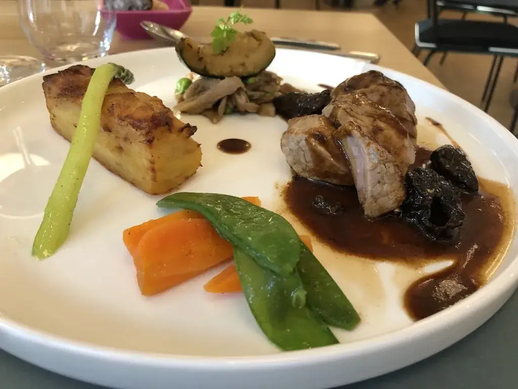 Le Chevreuil_Meursault_slider_image_2