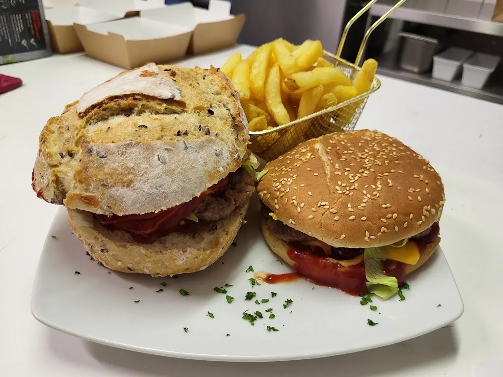 CHEZ LILI'ROSE - RESTAURANT_Morvillars_slider_image_2