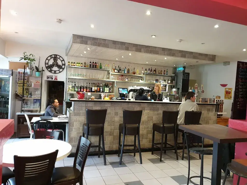 Brasserie Les 4 Chemins restaurant in Moirans-en-Montagne