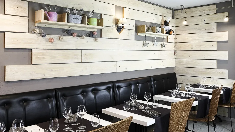 L'oustau restaurant in Moirans-en-Montagne