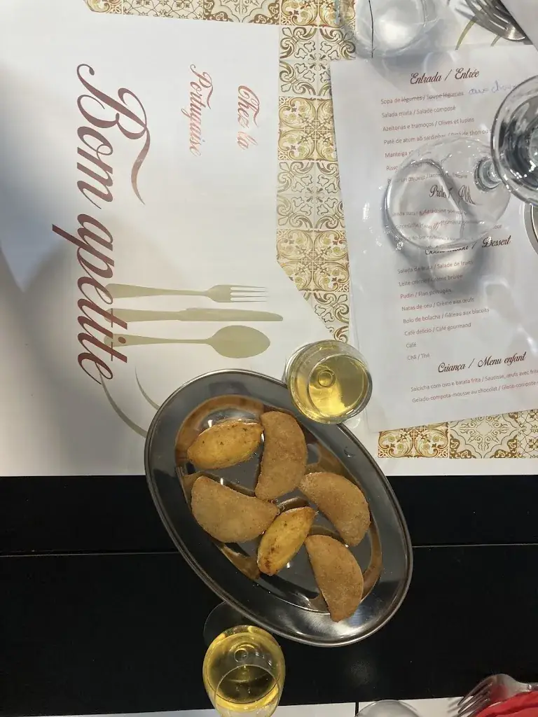 Morgane Pulice_Chez la portugaise_Moirans-en-Montagne_review