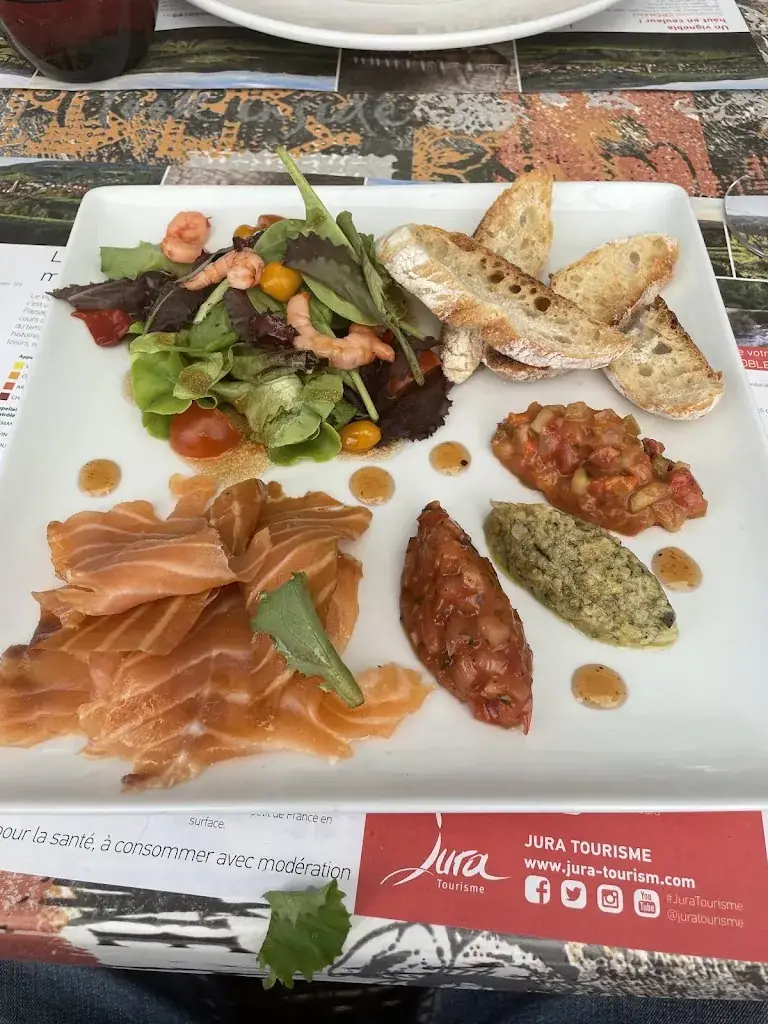 Chris and Dorothee Griner & Kieffer_Auberge Jurassienne_Charchilla_review