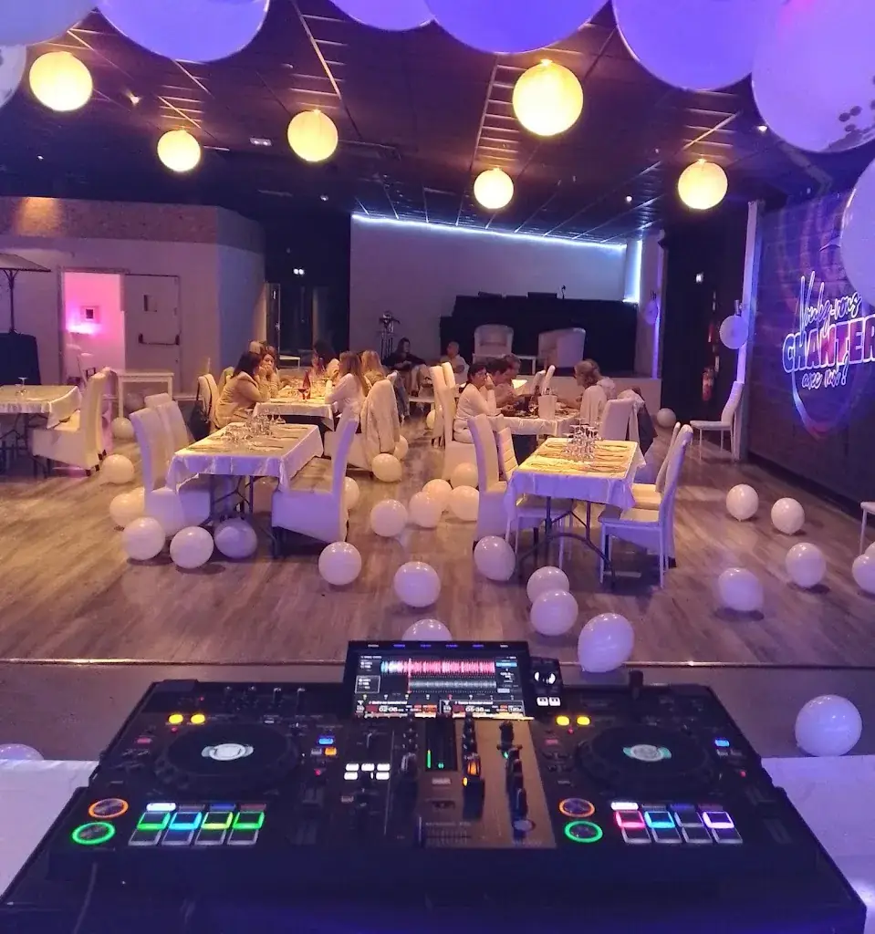 JF Manoukian_Voulez-vous Manger avec moi_Saint-Marcel-lès-Valence_recensione