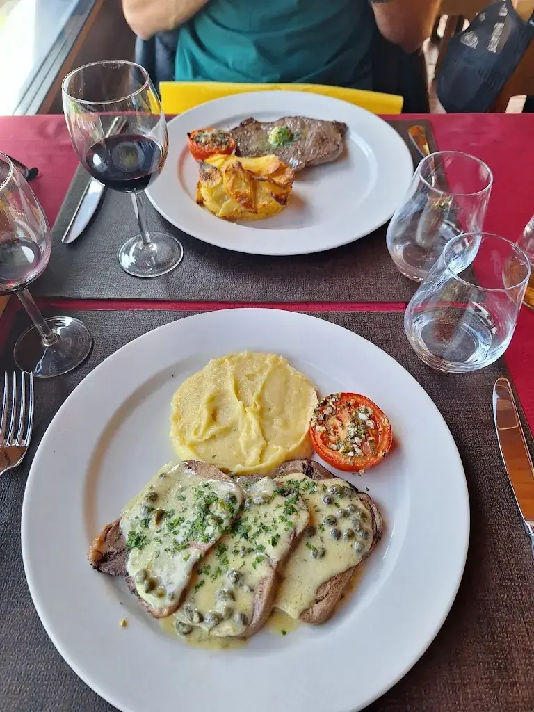 Rosana Nogueira Junqueira_Auberge du Morez_Vaulion_review