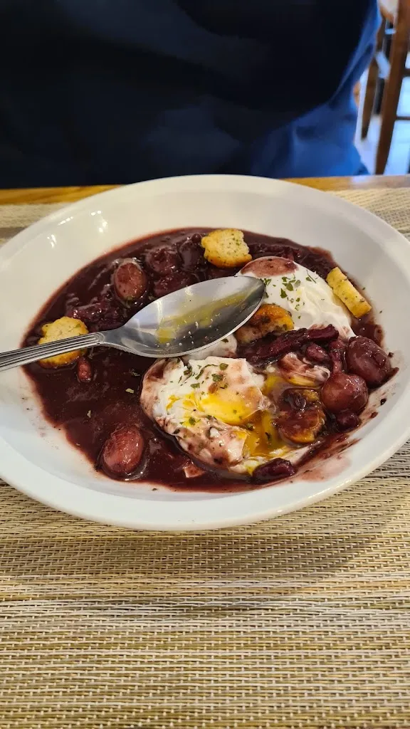 Katia Fity_Le Cadran_Moulins-Engilbert_review