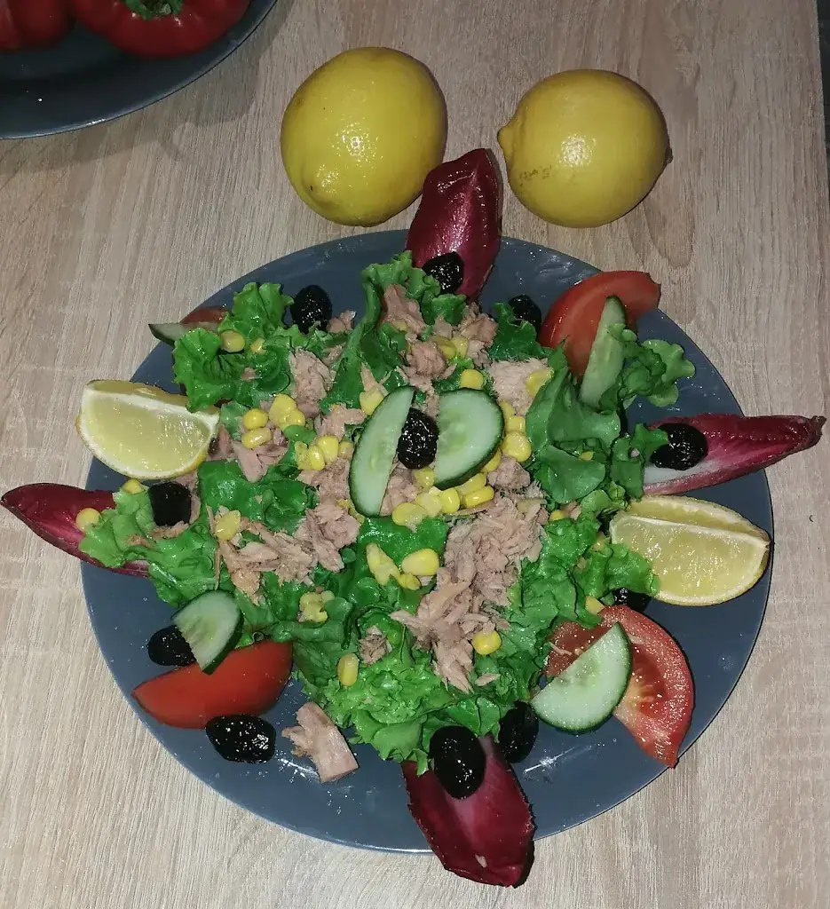 Le Bistro_Neuvy-Sautour_slider_image_1