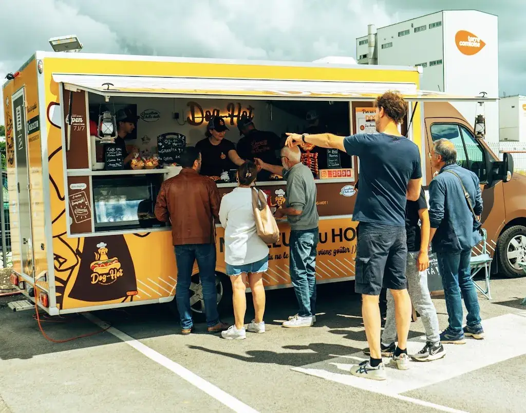 Restaurant Dog-Hot_Nancray_slider_image_3