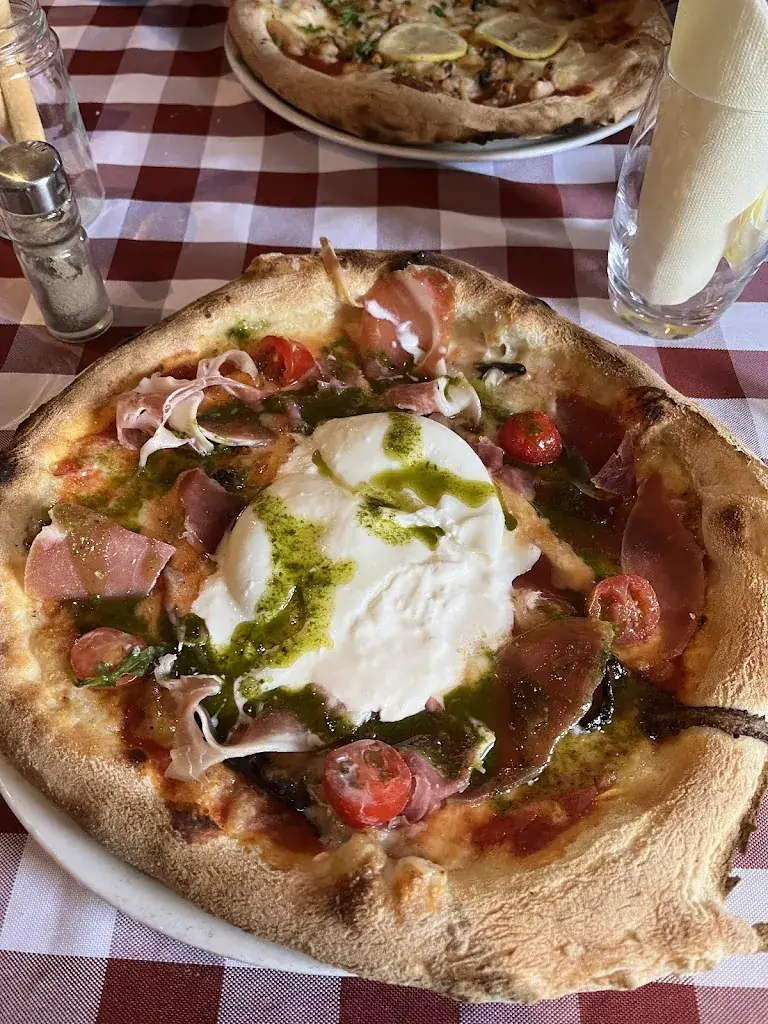 Pizzeria La Novita Orchamps-Vennes_Orchamps-Vennes_slider_image_3