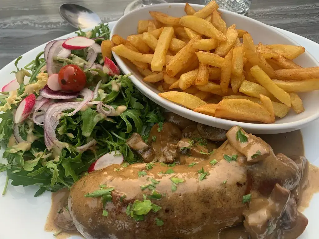 Brasserie du Théatre_Paray-le-Monial_slider_image_2