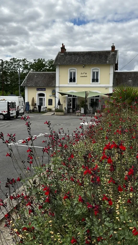 gerard boccard_Le P'tit Scandale_Villeneuve-sur-Allier_review