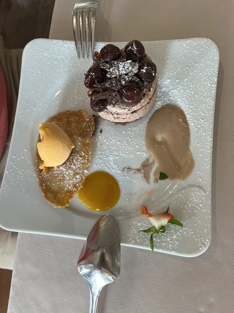 Benjamin Haas_Midupi_Nolay_review