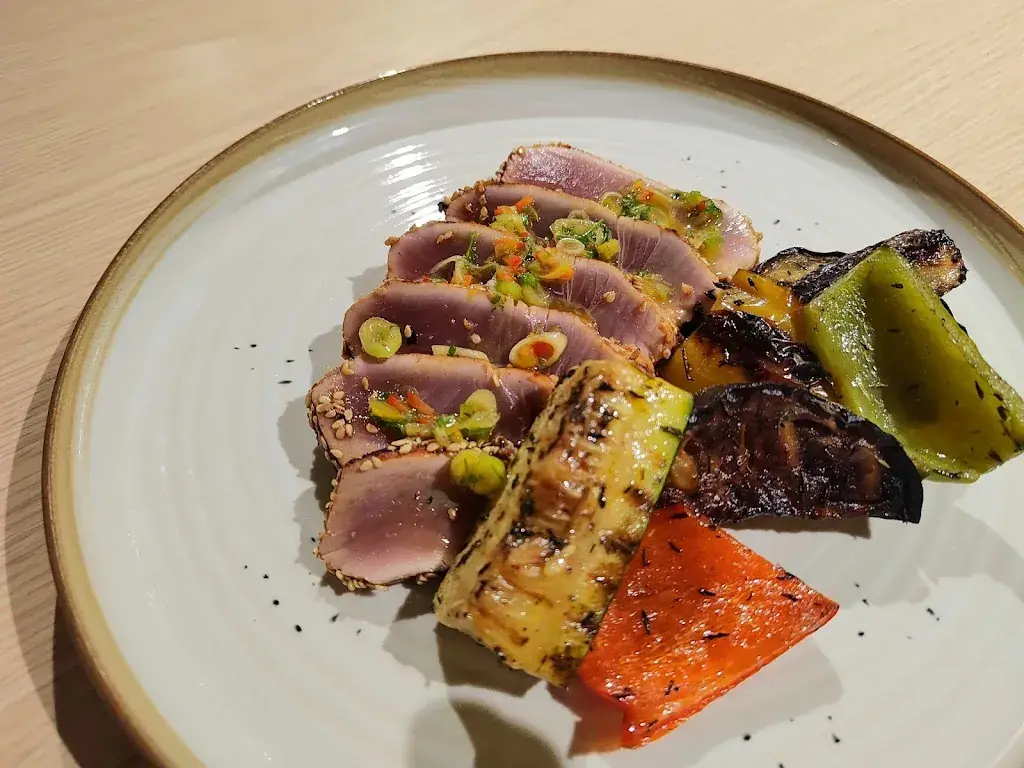 Le BLC - Bistrot La Cozanne_Nolay_slider_image_3