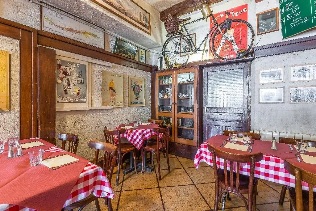 Le Bouchon Du Palais_Dijon_slider_image_1