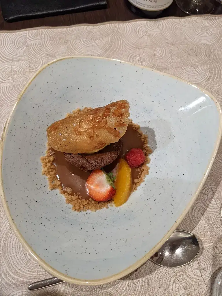 Andrew_RESTAURANT LA PETITE AUBERGE_Moulins_review