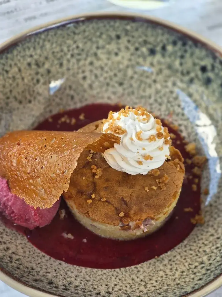 Nicolas Rollet_RESTAURANT LA PETITE AUBERGE_Moulins_review