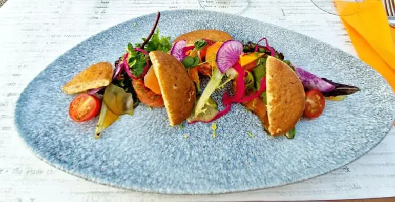 Mantovani Romane_RESTAURANT LA PETITE AUBERGE_Moulins_review