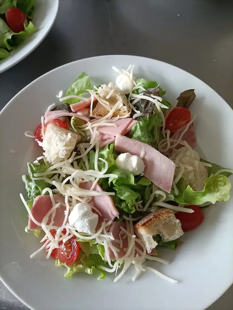 Bar Brasserie le Lithana_Ouroux-sur-Saône_slider_image_3