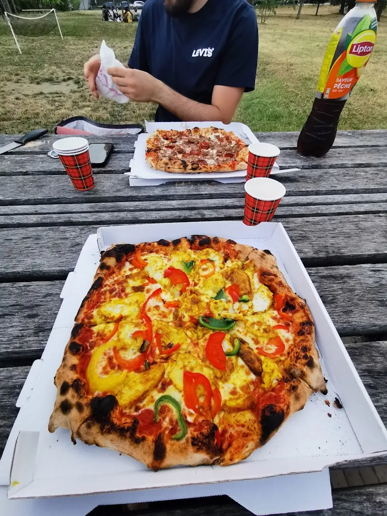 L'AS 2 Pizz'_Avermes_slider_image_3