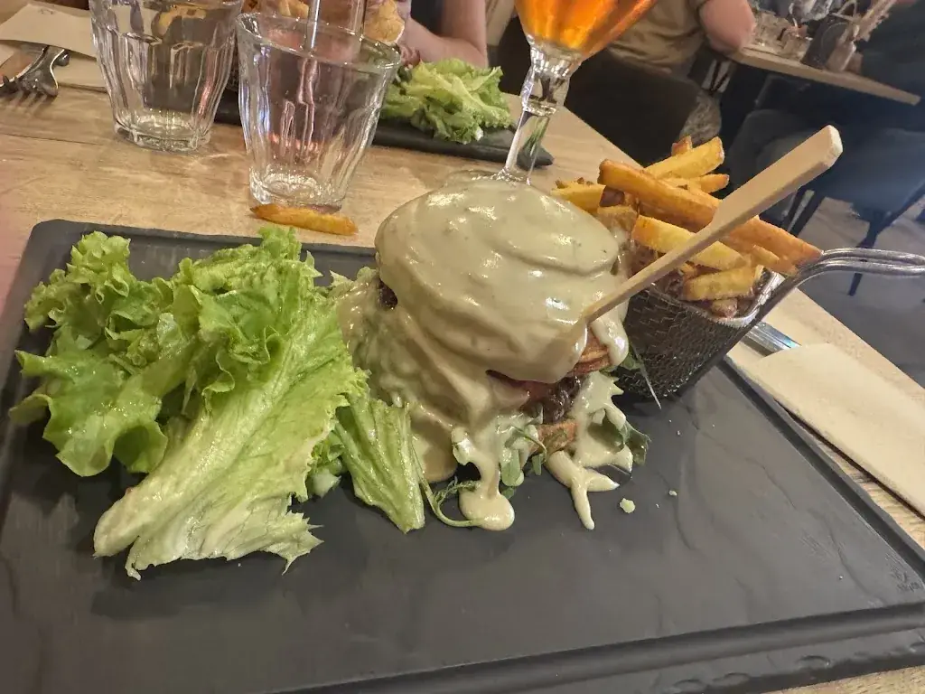 Chloé RIBEIRO_L'Atelier Vintage_Sens_review