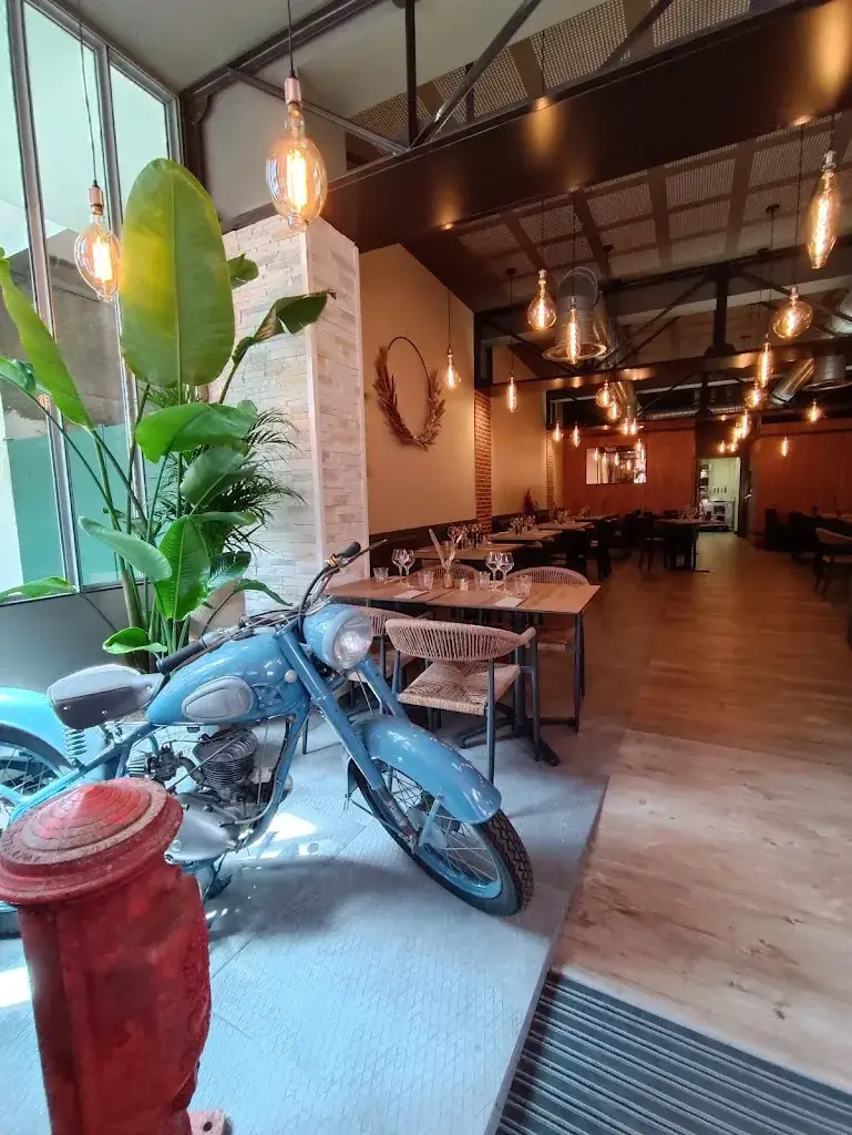 L'Atelier Vintage ristorante a Sens