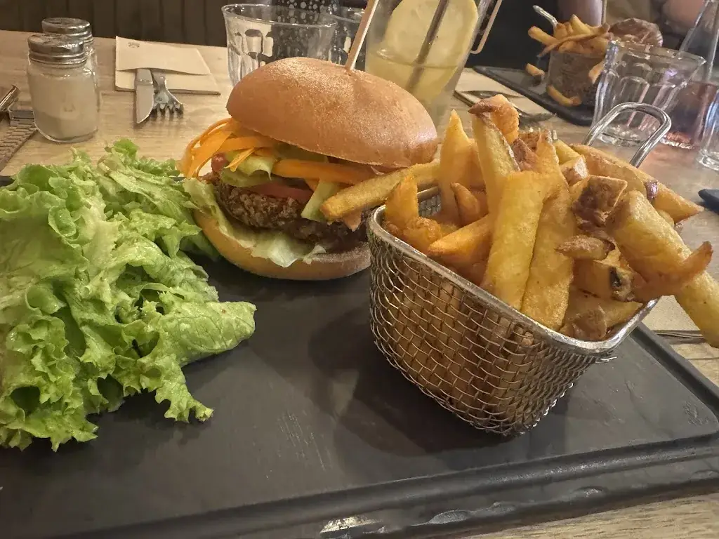 L'Atelier Vintage_Sens_slider_image_3